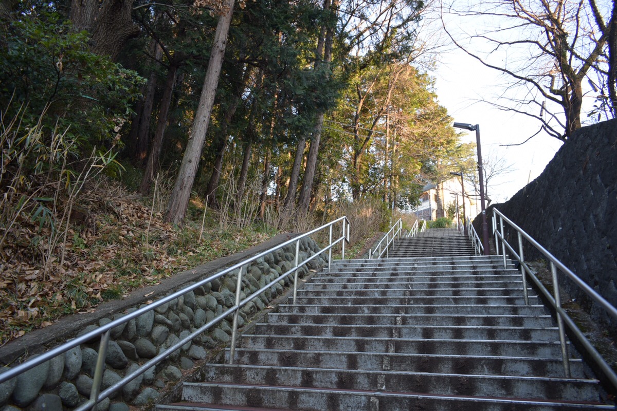 聖蹟桜ヶ丘の階段